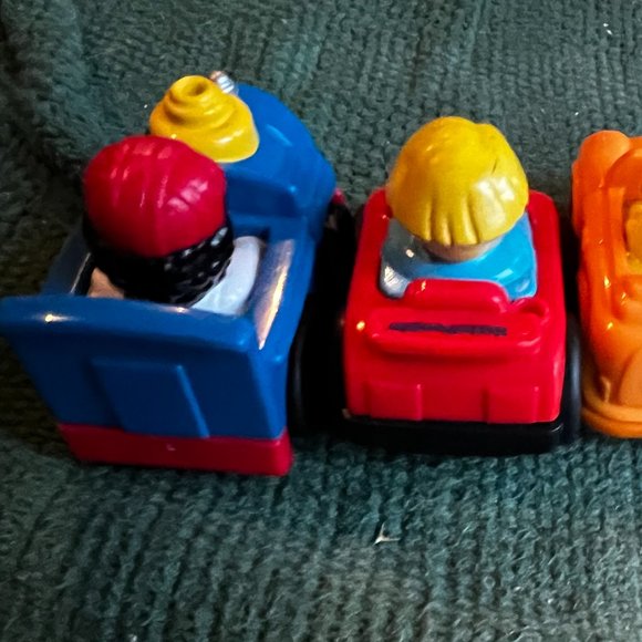 Little Peoples Cars - Picture 3 of 4